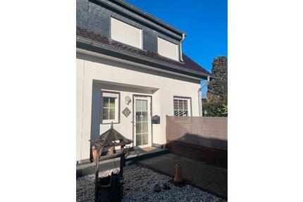 Doppelhaushälfte in Elsdorf - 1.750,00&nbsp;EUR Kaltmiete, ca.&nbsp; 148,00&nbsp;m&sup2; in Elsdorf (PLZ: 50189)