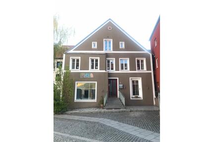 Wohn und Geschäftshaus - 525.000,00&nbsp;EUR Kaufpreis, ca.&nbsp; 300,00&nbsp;m&sup2; in Abensberg (PLZ: 93326)