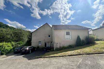 Haus zum Kaufen in Vlotho 189.000,00 € 234 m²