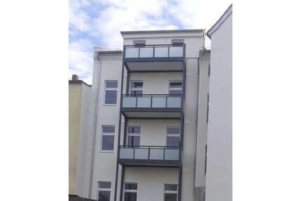 Wohnung zum Kaufen in Brandenburg 222.000,00 € 66.19 m²