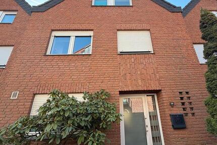 Großzügiges Reihenmittelhaus zu verkaufen - Rhede