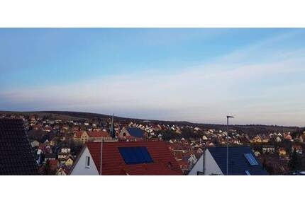 Stadtnahe 2 Zi- Wohnung mit gehobener Ausstattung und großer Terrasse - Würzburg Versbach