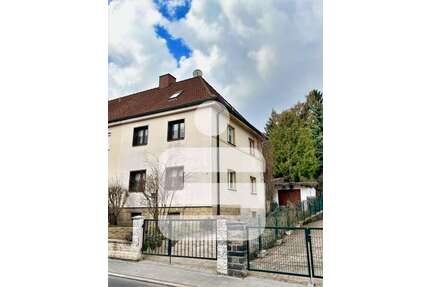 Haus zum Kaufen in Wunsiedel 125.000,00 € 102 m²