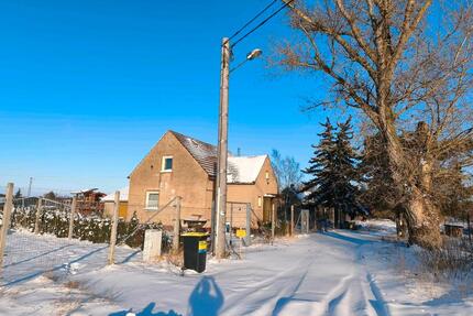 Haus zu verkaufen - 25.000,00&nbsp;EUR Kaufpreis, ca.&nbsp; 76,00&nbsp;m&sup2; in Annaburg (PLZ: 06925)