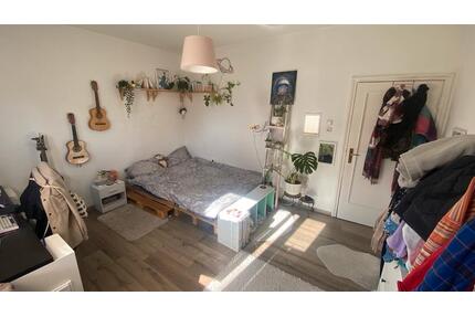 15 m^2 Zimmer in 7er WG mit Terrasse und Garten - Oldenburg Bloherfelde