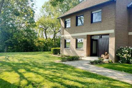 Haus zum Mieten in Jüchen 1.350,00 € 159 m²