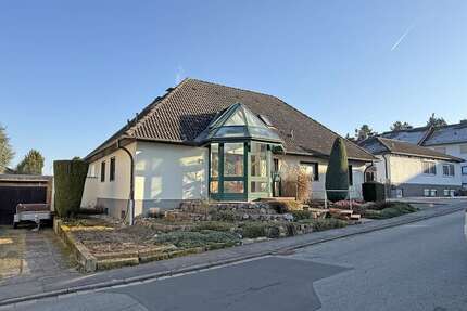 Haus zum Kaufen in Limeshain 449.000,00 € 187 m²