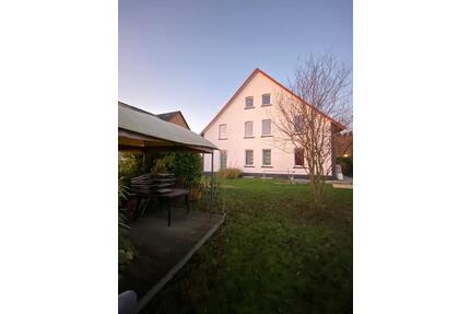Kernsanierte 3-Zimmer-Wohnung mit Gartennutzung - Bückeburg