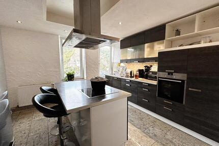 Stilvolle 4-Zimmer-Wohnung mit Einbauküche - Idar-Oberstein