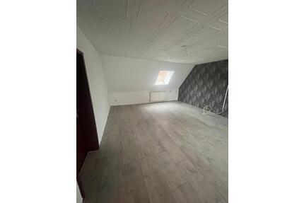 Zweizimmerwohnung in Bovenden mit Küche, Dusche und Balkon