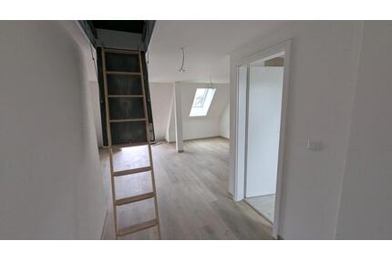 Neu umgebaute Dachgeschoss Wohnung - Günzburg