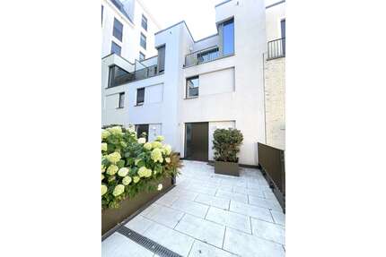 Haus zum Mieten in Wiesbaden 2.150,00 € 109.75 m²