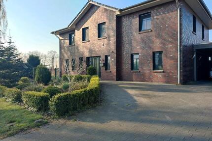 Erdgeschosswohnung mit Garten - 1.255,00&nbsp;EUR Kaltmiete, ca.&nbsp; 125,00&nbsp;m&sup2; in Bösel (PLZ: 26219)