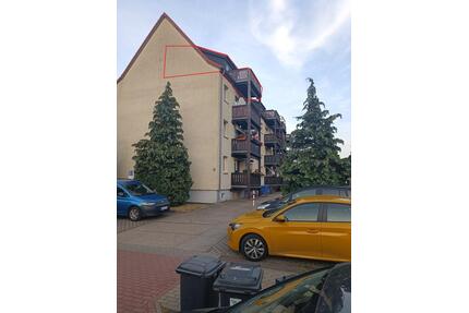 3 Zimmer DG-Wohnung mit Balkon in Zwochau - Delitzsch