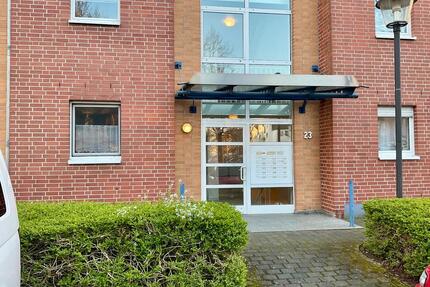 Schöne Dachgeschoß Wohnung mit großer Terrasse - Troisdorf Bergheim