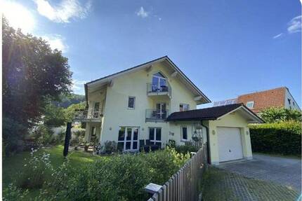 * OHNE PROVISION * Gepflegte DHH mit 5 Zimmern in Starnberg