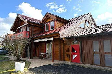 Exklusives Blockhaus mit Charakter und zusätzlicher ELW in Wildeck Obersuhl ! - Wildeck / Obersuhl