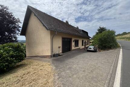 Gemütliches Einfamilienhaus mit schönem großen Garten! L - Vianden 10min! - Obergeckler