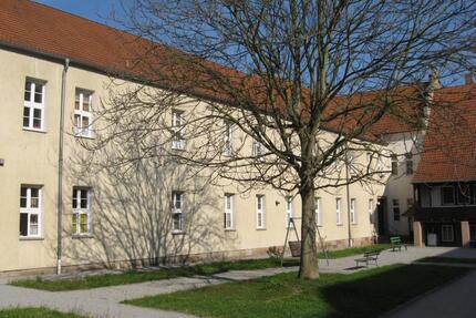 2 Raumwohnung für Azubis und Studenten mit Badewanne in der Michaelisstraße 104 Naumburg (Saale)