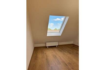 Wohnung zum Mieten in Hürth 325,00 € 34 m²