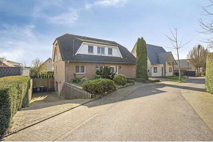 Haus zum Kaufen in Selfkant Hillensberg 445.000,00 € 213 m² - Selfkant / Hillensberg