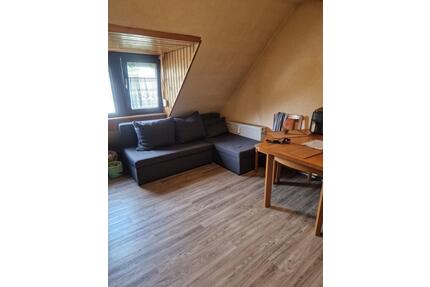 Wohnung im Dachgeschoss zu vermieten - Rheinbrohl