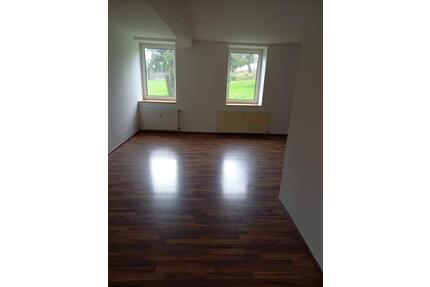 Charmante 2-Zimmer-Wohnung in ruhiger Dorflage - ideal zum Wohlfühlen - Teuchern