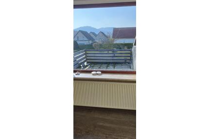 Ruhige 3-Zimmer-Wohnung mit Carport & voll ausgestatteter Küche - Langelsheim