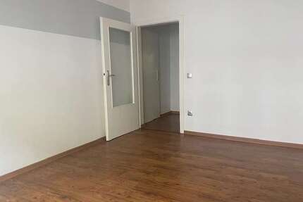 Wohnung zum Mieten in Krefeld 400,00 € 30 m²