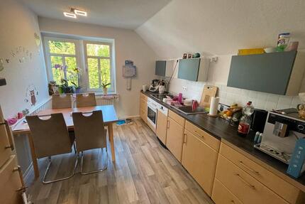 Attraktive 3-Zimmer-Dachgeschosswohnung in ruhiger, grüner Lage – - Stolpen