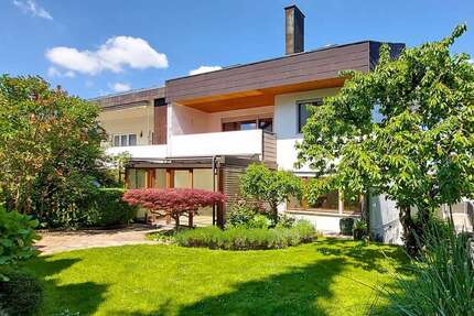 Haus zum Kaufen in Böblingen 1.190.000,00 € 290 m²