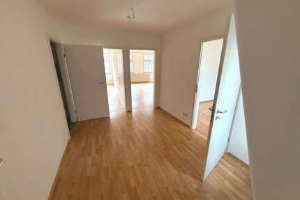Wohnung zum Mieten in Gera 549,00 € 100 m²