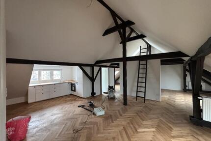 Designer Dachgeschosswohnung - 1.100,00&nbsp;EUR Kaltmiete, ca.&nbsp; 70,00&nbsp;m&sup2; in Berlin (PLZ: 10318) Lichtenberg