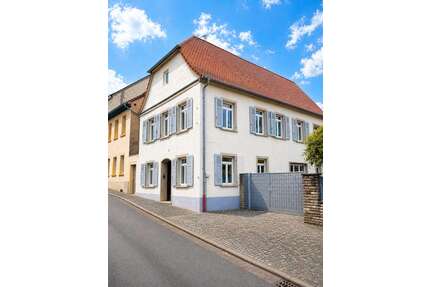 Haus zum Kaufen in Oppenheim 585.000,00 € 365 m²