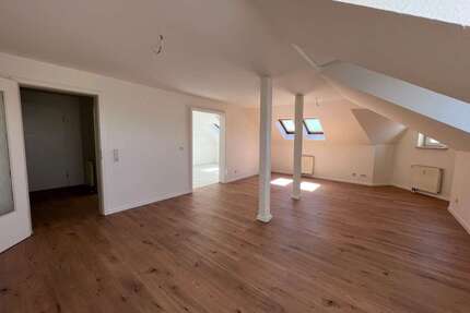 Wohnung zum Kaufen in Zwickau 75.000,00 € 100 m²