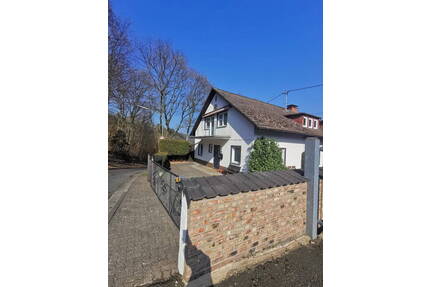 Privat & ruhig Eigentumswohnung im Zweifamilienhaus (EG+DG) | 103 m² Garten + Terrasse | 103 m² - Siegen Eiserfeld