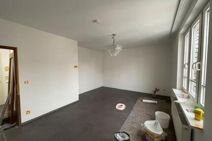 2-Zimmer-Wohnung in Berlin-Tegel – renoviert & mit Einbauküche