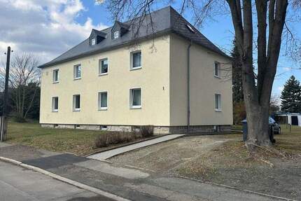 ++ 2 Raum, ruhige Lage, 1.OG ++ - Netzschkau