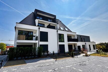 Ankommen und wohlfühlen: Exklusive Neubau-Penthouse-Wohnung in Siegburg-Kaldauen (Erstbezug)