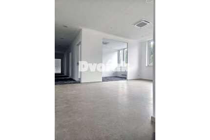 Büro in Stuttgart-Wangen 2.450,00 € 232 m²