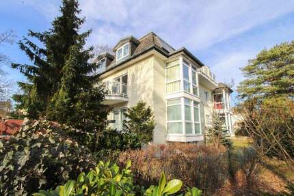 Bezugsfrei: 3-Zimmer-Wohnung in Hermsdorf mit großzügigem Balkon und Blick in den grünen Garten - Berlin