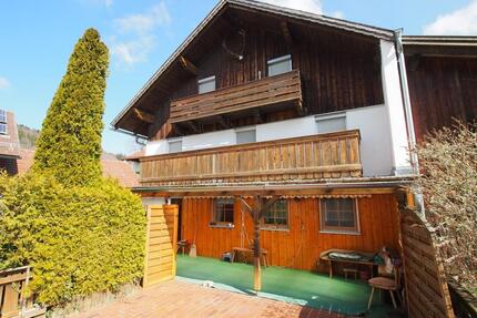 großes Mehrgenerationenhaus 260m2 in Elisabethszell bei Straubing - Haibach