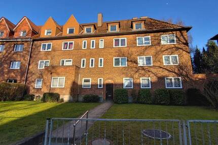 Zentrale Lage: 1,5-Zimmer DG-Wohnung in HL-St. Jürgen (Nähe Uni), Ratzeburger Allee - Lübeck