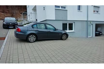 Wohnung Vermietung Miete - 680,00&nbsp;EUR Kaltmiete, ca.&nbsp; 40,00&nbsp;m&sup2; in Zimmern ob Rottweil (PLZ: 78658)