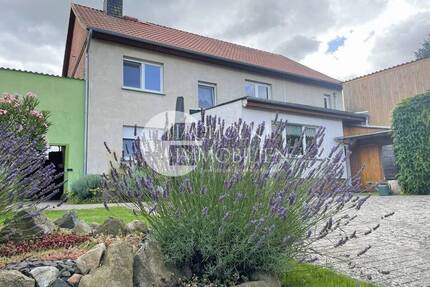 Gepflegtes Zweifamilienhaus mit Nebengebäude im Raum Salzwedel