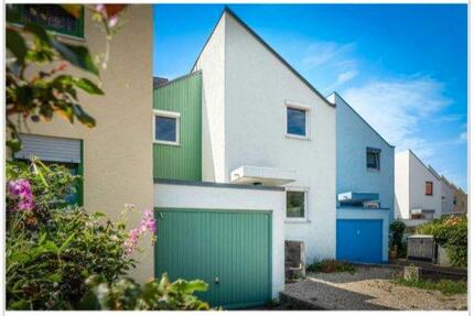 Renovierungsbedürftig Reihenmittelhaus (5 Zimmer) in stadtnaher - Ingolstadt Friedrichshofen-Hollerstauden