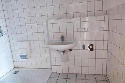 Im Erdgeschoss gelegene 2-Raum-Wohnung mit Balkon - Chemnitz Hilbersdorf