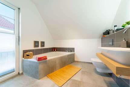 Haus zum Kaufen in Kleinmachnow 804.734,00 € 69.94 m²