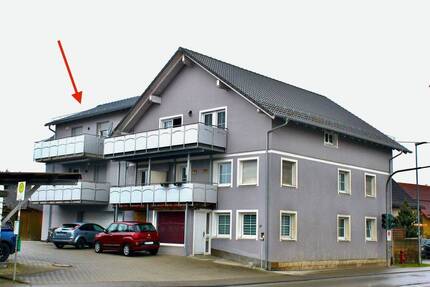 Moderne 3-Zimmer-Dachgeschosswohnung mit Balkon und guter Ausstattung - Pfullendorf- Denkingen