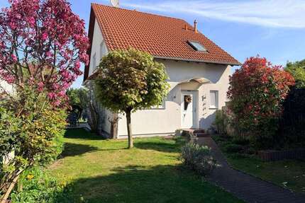 Haus zum Kaufen in Weiterstadt 799.000,00 € 244.64 m²